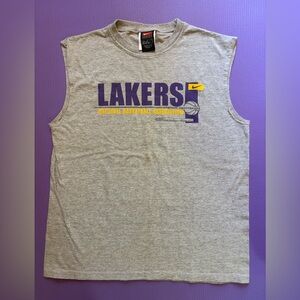 EUC Vintage Los Angeles Lakers NBA Nike  T Shirt Boys Large Youth 14-16 Rare 90s